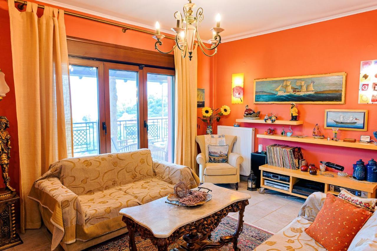 Villa Mariellie Néa Péramos 외부 사진