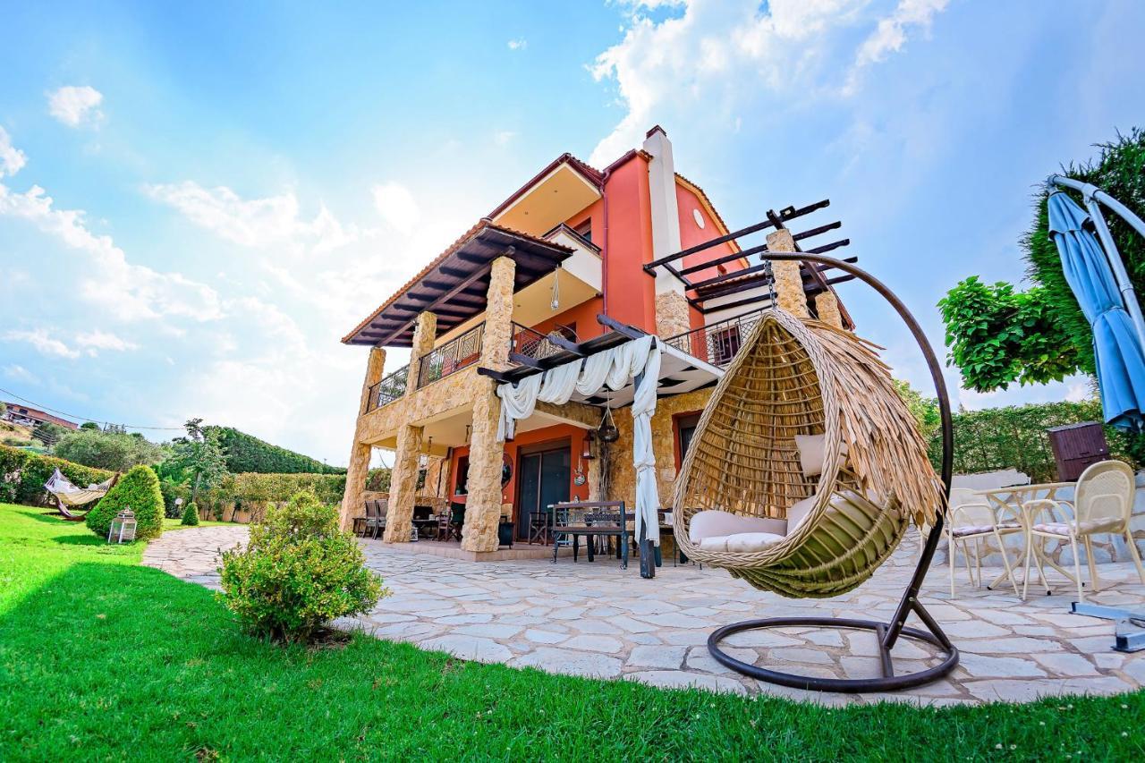 Villa Mariellie Néa Péramos 외부 사진