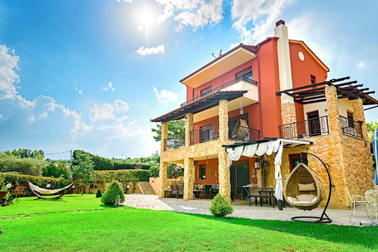 Villa Mariellie Néa Péramos 외부 사진