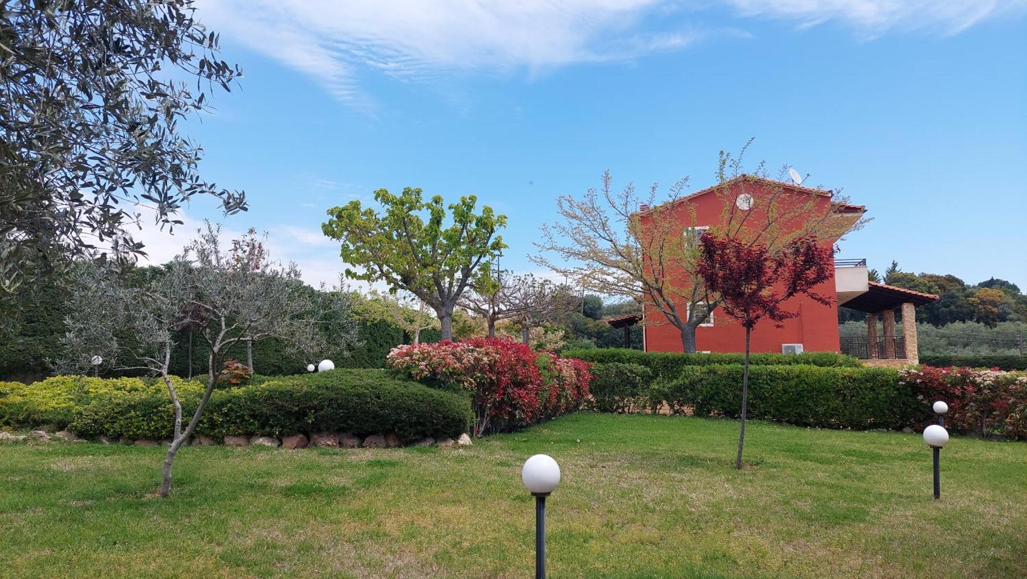 Villa Mariellie Néa Péramos 외부 사진