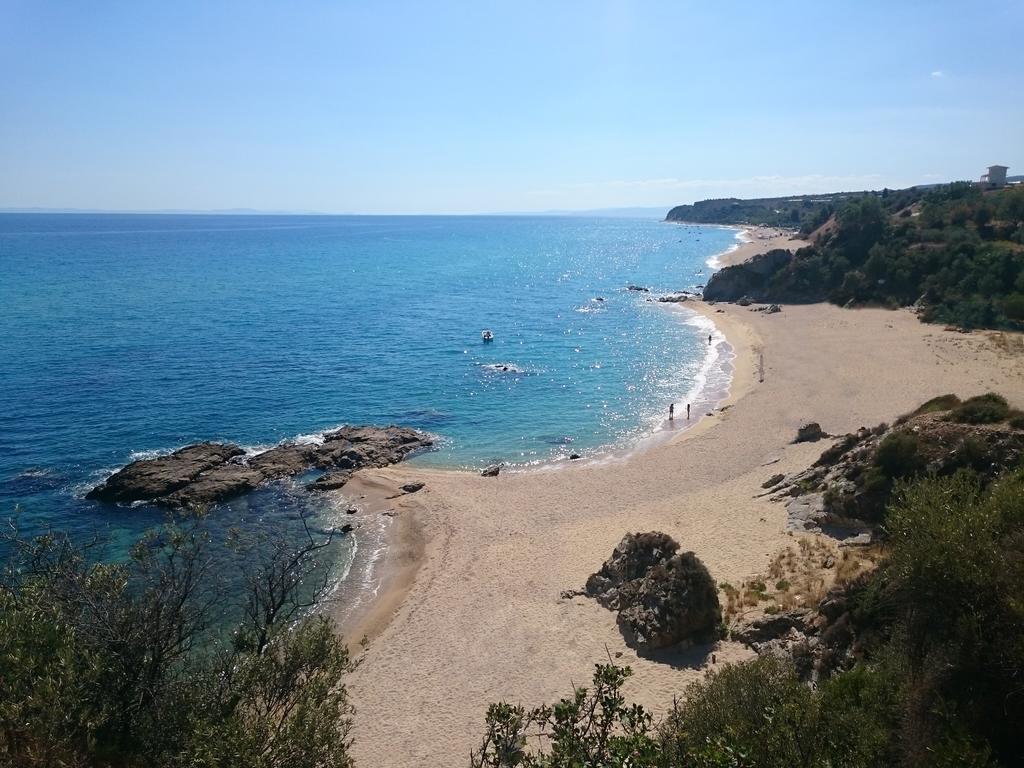 Villa Mariellie Néa Péramos 외부 사진